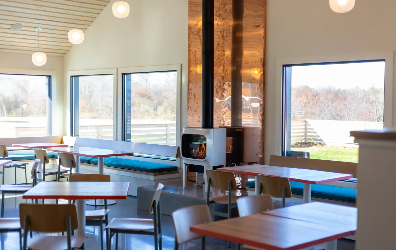 Bar and tap wall with pendant lighting