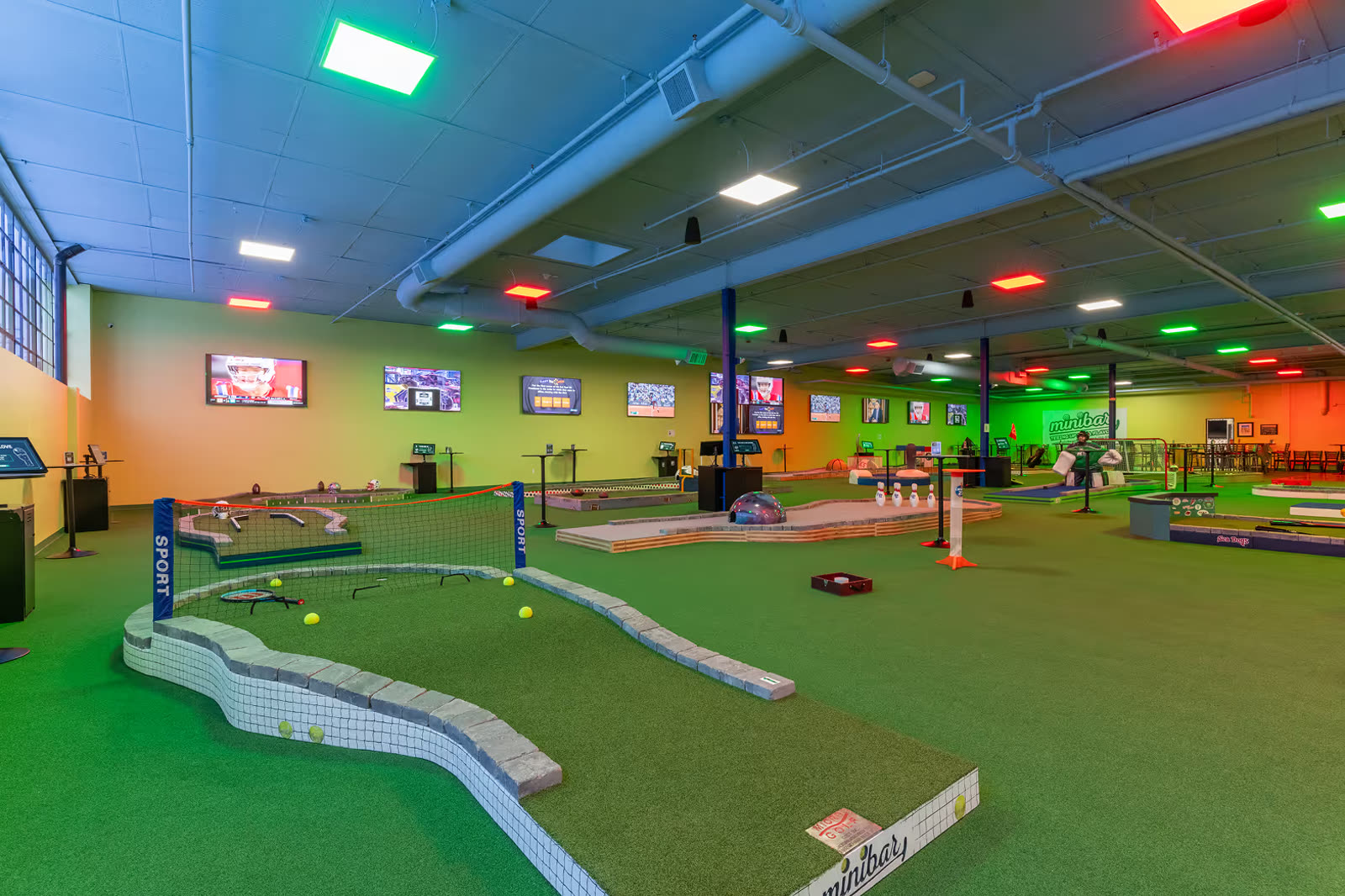 Mini golf hole inside Minibar in Portland, Maine